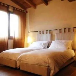 4* Aparthotel Borgo Pianello And Winery