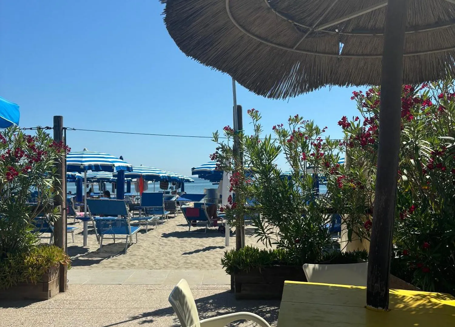 Long Beach Village Residence Sul Mare Spiaggia Privata Inclusa Lido Adriano Aparthotel