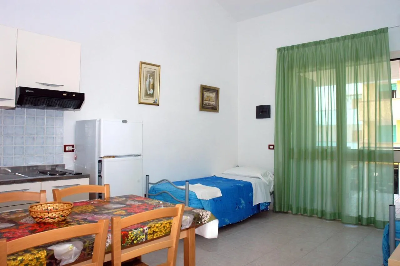 Aparthotel Long Beach Village Residence Sul Mare Spiaggia Privata Inclusa Lido Adriano